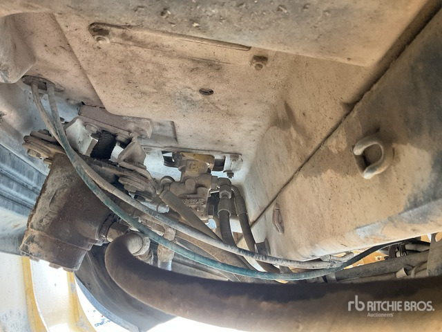2005 Cat 966G Series II - Натоварувач на тркала: слика 5 2005 Cat 966G Series II - Натоварувач на тркала: слика 5