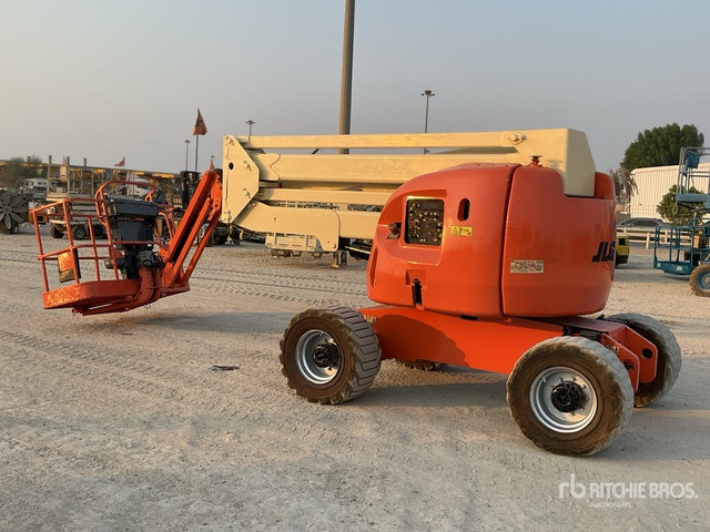 2007 JLG 450AJ 4WD Diesel Articulating Boom Lift - Дигачка зглобна платформа: слика 4 2007 JLG 450AJ 4WD Diesel Articulating Boom Lift - Дигачка зглобна платформа: слика 4