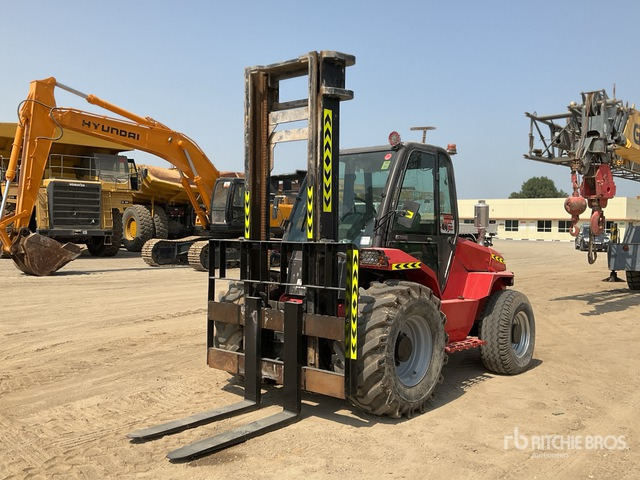 2007 Manitou M50-4 4x4 Rough Terrain Forklift - Вилушкар за груб терен: слика 2 2007 Manitou M50-4 4x4 Rough Terrain Forklift - Вилушкар за груб терен: слика 2