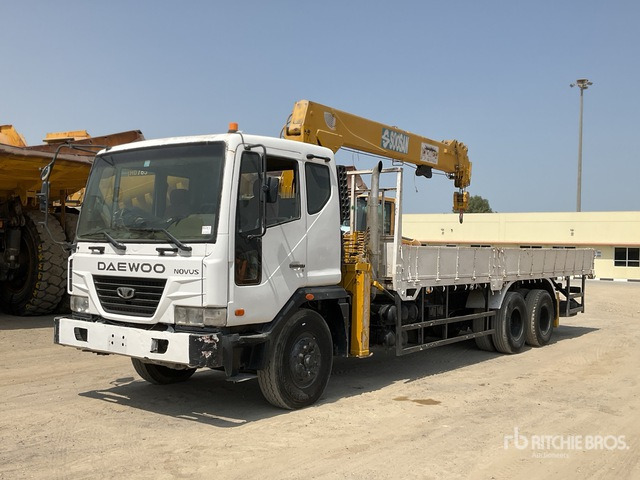 2008 Daewoo Novus K9A6F Soosan SCS746L Straight Boom on 6x4 Boom Truck - Компресор за воздух: слика 2 2008 Daewoo Novus K9A6F Soosan SCS746L Straight Boom on 6x4 Boom Truck - Компресор за воздух: слика 2