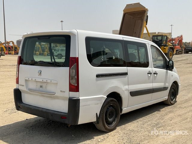 2010 Peugeot Expert Tepee - Патничко комбе: слика 3 2010 Peugeot Expert Tepee - Патничко комбе: слика 3