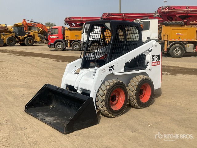 2011 Bobcat S130 - Компактен натоварувач: слика 1 2011 Bobcat S130 - Компактен натоварувач: слика 1
