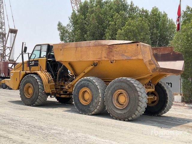 2011 Cat 740 - Зглобен истоварувач: слика 4 2011 Cat 740 - Зглобен истоварувач: слика 4