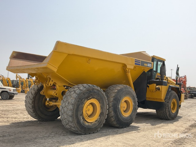 2011 Komatsu HM400-2 - Зглобен истоварувач: слика 4 2011 Komatsu HM400-2 - Зглобен истоварувач: слика 4