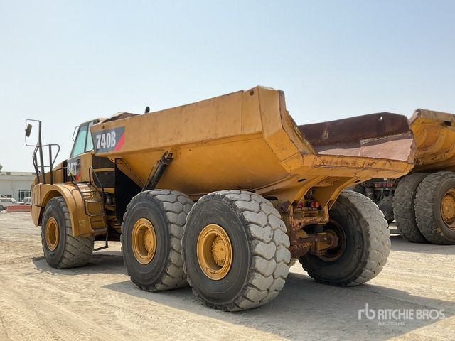 2012 Cat 740B - Зглобен истоварувач: слика 3 2012 Cat 740B - Зглобен истоварувач: слика 3