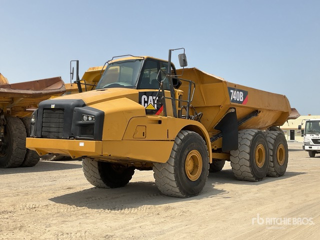 2012 Cat 740B - Зглобен истоварувач: слика 1 2012 Cat 740B - Зглобен истоварувач: слика 1