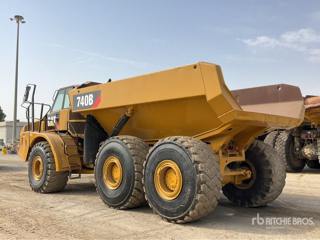 2012 Cat 740B - Зглобен истоварувач: слика 3 2012 Cat 740B - Зглобен истоварувач: слика 3