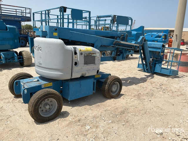 2012 Genie Z-45/25J 2WD Diesel (Inoperable) Articulating Boom Lift - Дигачка зглобна платформа: слика 3 2012 Genie Z-45/25J 2WD Diesel (Inoperable) Articulating Boom Lift - Дигачка зглобна платформа: слика 3