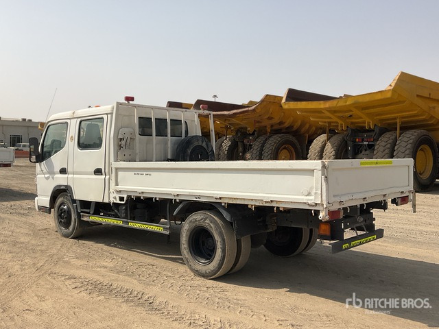 2012 Mitsubishi Canter 4x2 Crew Cab Flatbed Truck - Камион со платформа: слика 3 2012 Mitsubishi Canter 4x2 Crew Cab Flatbed Truck - Камион со платформа: слика 3