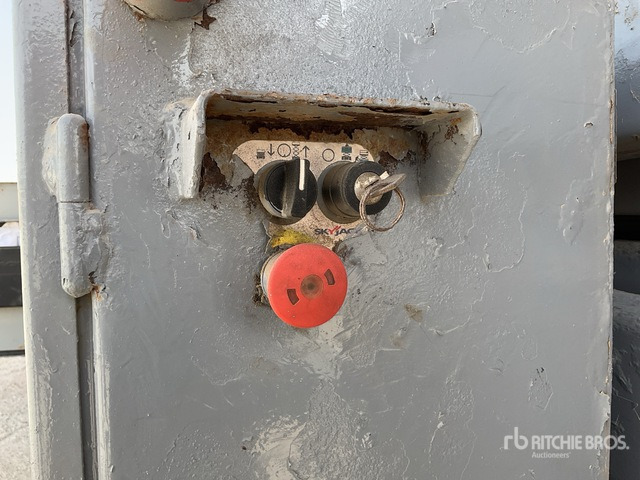 2012 Skyjack SJ9241 4x4 Diesel Scissor Lift - Кревач ножица: слика 5 2012 Skyjack SJ9241 4x4 Diesel Scissor Lift - Кревач ножица: слика 5