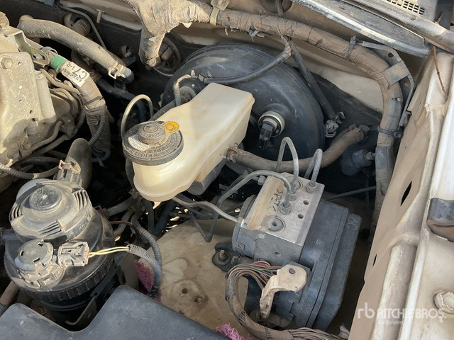 2012 Toyota Hilux 4x4 Crew Cab Pickup - Пикап: слика 4 2012 Toyota Hilux 4x4 Crew Cab Pickup - Пикап: слика 4