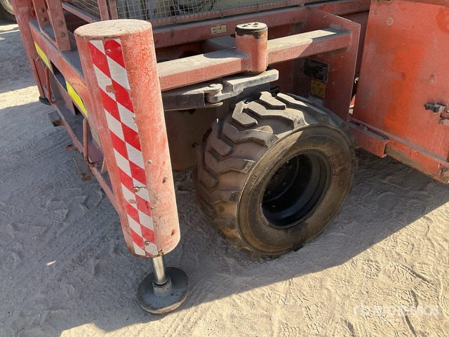 2014 Holland Lift Combistar B-195DL25 4x4 (Inoperable) Scissor Lift - Кревач ножица: слика 4 2014 Holland Lift Combistar B-195DL25 4x4 (Inoperable) Scissor Lift - Кревач ножица: слика 4