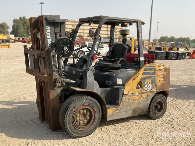 2015 Komatsu FH40-1 4 ton Forklift - Дизел вилушкар: слика 2 2015 Komatsu FH40-1 4 ton Forklift - Дизел вилушкар: слика 2