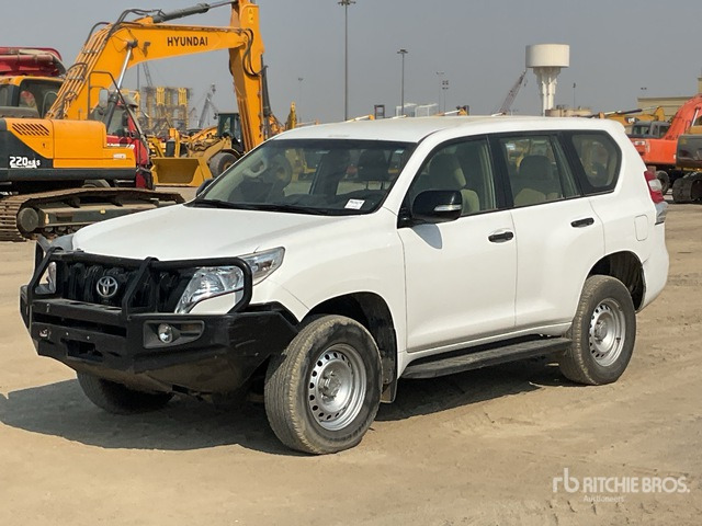 2015 Toyota Prado TX 150L 4x4 SUV - SUV: слика 1 2015 Toyota Prado TX 150L 4x4 SUV - SUV: слика 1