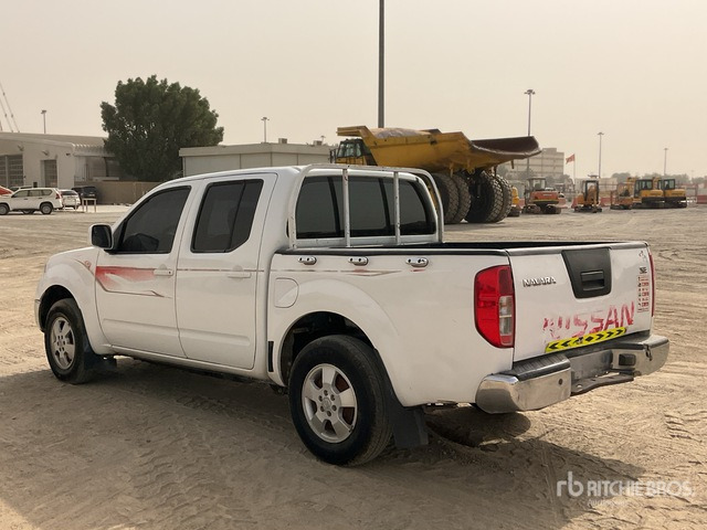 2016 Nissan 4x2 Crew Cab Pickup - Пикап: слика 4 2016 Nissan 4x2 Crew Cab Pickup - Пикап: слика 4