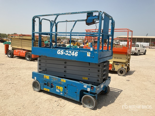 2018 Genie GS3246 Electric Scissor Lift - Кревач ножица: слика 4 2018 Genie GS3246 Electric Scissor Lift - Кревач ножица: слика 4