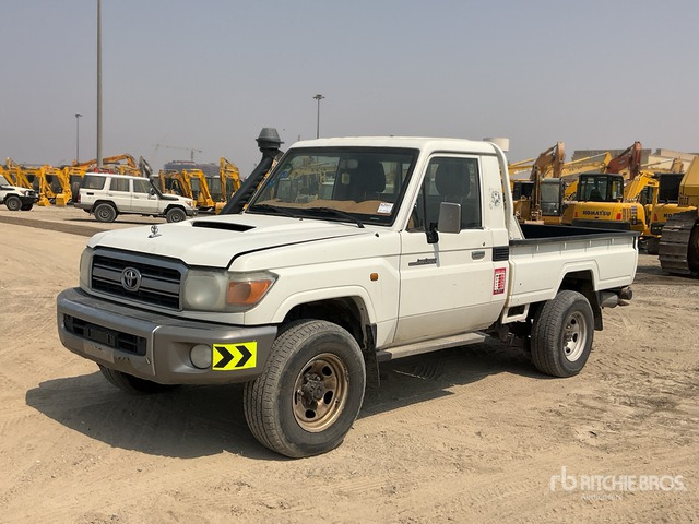2018 Toyota Land Cruiser 79L 4x4 Pickup - Пикап: слика 2 2018 Toyota Land Cruiser 79L 4x4 Pickup - Пикап: слика 2