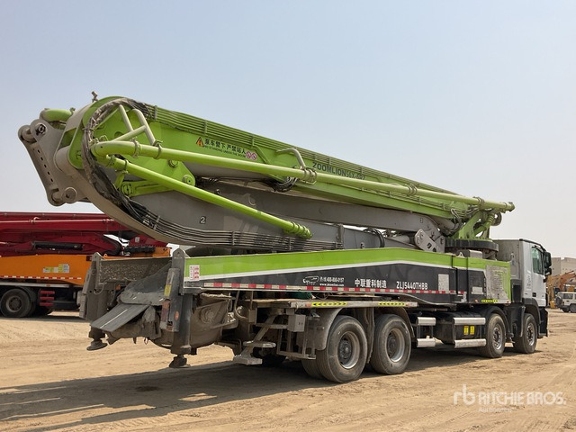 2019 Mercedes-Benz Actros 4141 2019 Zoomlion 56X-6RZ 56 m on 8 ... Concrete Pump Truck - Камион со бетонска пумпа: слика 5 2019 Mercedes-Benz Actros 4141 2019 Zoomlion 56X-6RZ 56 m on 8 ... Concrete Pump Truck - Камион со бетонска пумпа: слика 5