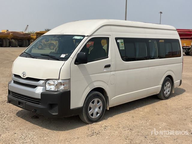 2019 Toyota Hiace 4x2 14-Seat Mini Bus - Минибус, Патничко комбе: слика 2 2019 Toyota Hiace 4x2 14-Seat Mini Bus - Минибус, Патничко комбе: слика 2