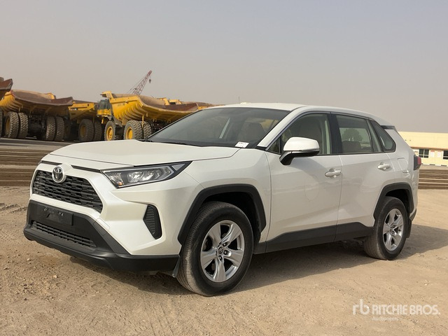 2019 Toyota RAV4 4WD SUV - SUV: слика 2 2019 Toyota RAV4 4WD SUV - SUV: слика 2
