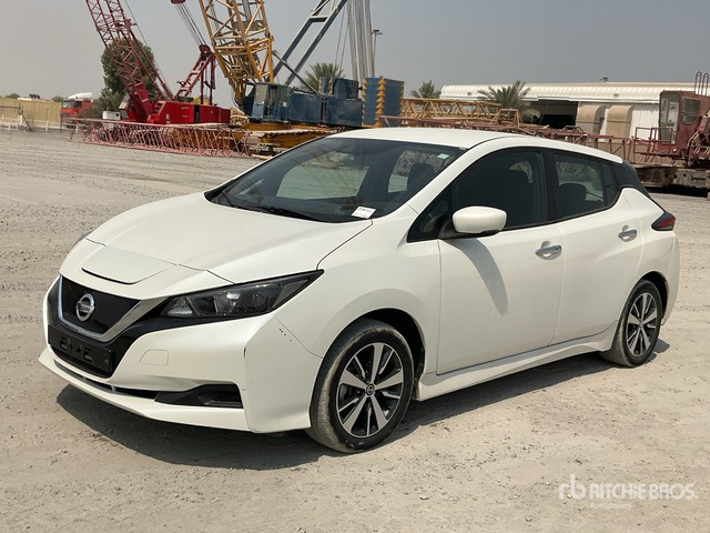 2020 Nissan LEAF Electric Automobile - Автомобил: слика 2 2020 Nissan LEAF Electric Automobile - Автомобил: слика 2