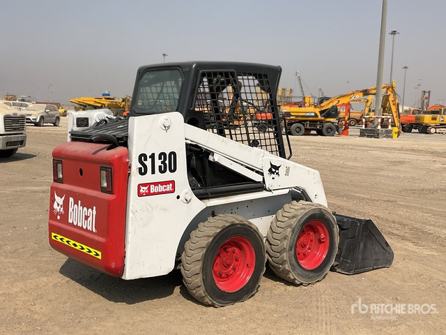 Bobcat S130 - Компактен натоварувач: слика 4 Bobcat S130 - Компактен натоварувач: слика 4