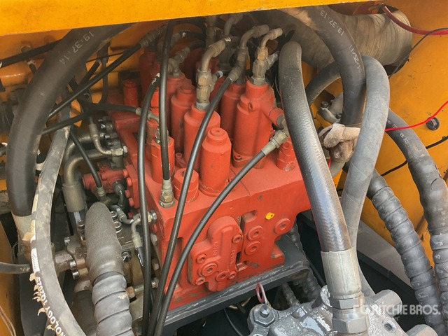 Hyundai Robex 210W-9S - Багер на тркала: слика 5 Hyundai Robex 210W-9S - Багер на тркала: слика 5