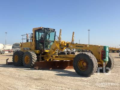 KOMATSU GD825A-2 - Порамнувач: слика 4 KOMATSU GD825A-2 - Порамнувач: слика 4