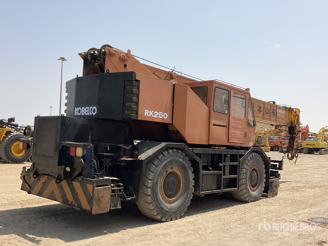 Kobelco RK250-3 - Кран за нерамни терени: слика 4 Kobelco RK250-3 - Кран за нерамни терени: слика 4