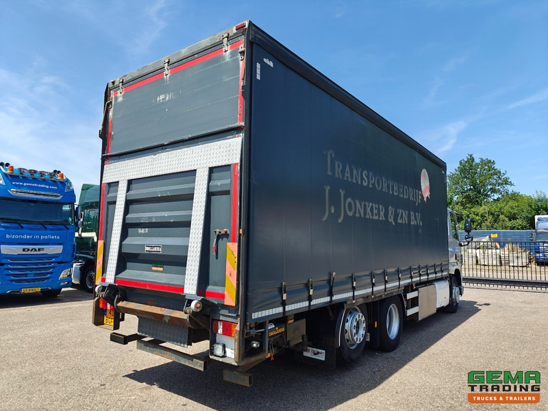 DAF CF 400 FAN 6x2/4 SpaceCab Euro6A - Schuifzeilenbak 7.7m + Laadklep 2000kg - HH Vloer - AanhangerKoppeling - Камион со церада: слика 4 DAF CF 400 FAN 6x2/4 SpaceCab Euro6A - Schuifzeilenbak 7.7m + Laadklep 2000kg - HH Vloer - AanhangerKoppeling - Камион со церада: слика 4