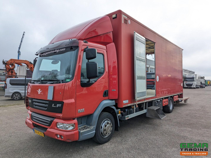 DAF FA LF45.210 4x2 Dagcab Euro5 EEV - GeslotenBak 6.6M - Zijdeuren - Weegsysteem - Laadklep 1500KG - Камион сандучар: слика 1 DAF FA LF45.210 4x2 Dagcab Euro5 EEV - GeslotenBak 6.6M - Zijdeuren - Weegsysteem - Laadklep 1500KG - Камион сандучар: слика 1