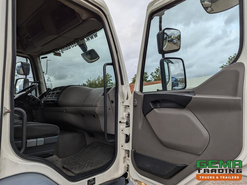 Камион ладилник DAF FA LF55.300 4x2 Sleepcab 18T Euro5 Koel-VriesBak 6.45m + Carrier Supra 750 - Laadklep 1500KG  (V781): слика 15