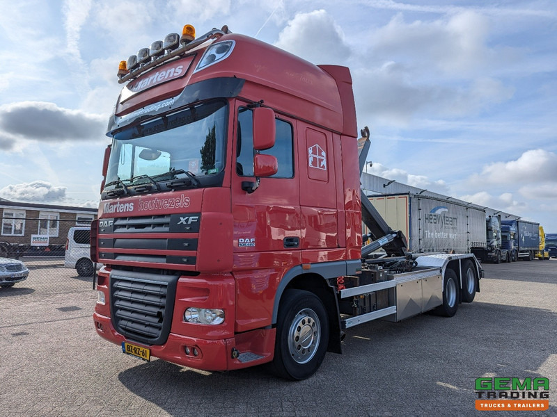 DAF FAS XF105.460 6x2 SuperSpaceCab Euro5 - VDL Haakarm Systeem 20T - Dubbele Vangmuil - LiftAs - 11/2025 APK - Камион со кука за подигање: слика 1 DAF FAS XF105.460 6x2 SuperSpaceCab Euro5 - VDL Haakarm Systeem 20T - Dubbele Vangmuil - LiftAs - 11/2025 APK - Камион со кука за подигање: слика 1