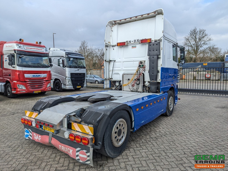 DAF 95XF.480 4x2 Superspacecab Euro3 - Handgeschakeld - Limited Edition Interieur - Side Skirts - Luchthoorns - Камион влекач: слика 3 DAF 95XF.480 4x2 Superspacecab Euro3 - Handgeschakeld - Limited Edition Interieur - Side Skirts - Luchthoorns - Камион влекач: слика 3