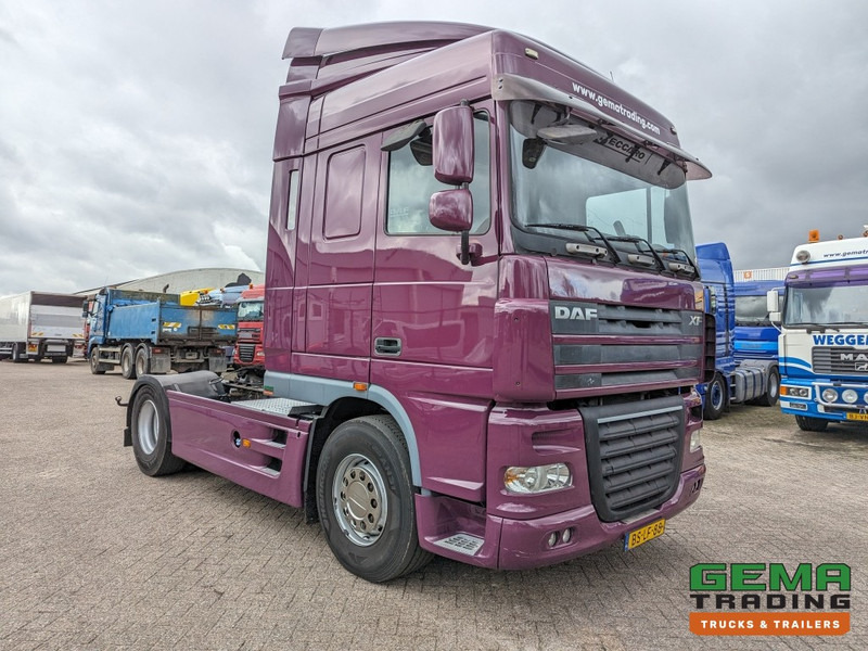 DAF FT XF105.410 4x2 Euro5 FT XF105.410 4x2 SpaceCab Euro5 - Side Skirts - Spare Wheel - Original Holland truck - Камион влекач: слика 2 DAF FT XF105.410 4x2 Euro5 FT XF105.410 4x2 SpaceCab Euro5 - Side Skirts - Spare Wheel - Original Holland truck - Камион влекач: слика 2