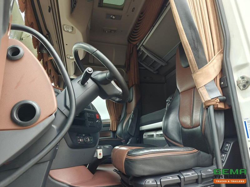 DAF XF 480 FTG 6x2/4 Superspacecab Euro6C - Dubbele Tanks - Lift/StuurAs - Navi - SMARTTacho V2 - Камион влекач: слика 5 DAF XF 480 FTG 6x2/4 Superspacecab Euro6C - Dubbele Tanks - Lift/StuurAs - Navi - SMARTTacho V2 - Камион влекач: слика 5