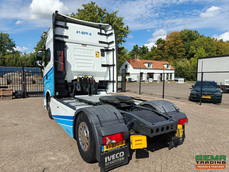 Iveco S-WAY 420 4x2 Euro6D - Dubbele Tanks - StandAirco - Navi - SMARTTacho V2 - 04/2026 APK - Камион влекач: слика 4 Iveco S-WAY 420 4x2 Euro6D - Dubbele Tanks - StandAirco - Navi - SMARTTacho V2 - 04/2026 APK - Камион влекач: слика 4