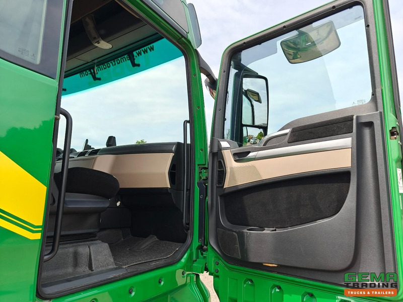 Камион влекач MAN TGX 18.460 4x2 XXL Euro6 - MEGA - Retarder - Dubbele Tanks - StandAirco - Navi: слика 12 Камион влекач MAN TGX 18.460 4x2 XXL Euro6 - MEGA - Retarder - Dubbele Tanks - StandAirco - Navi: слика 12