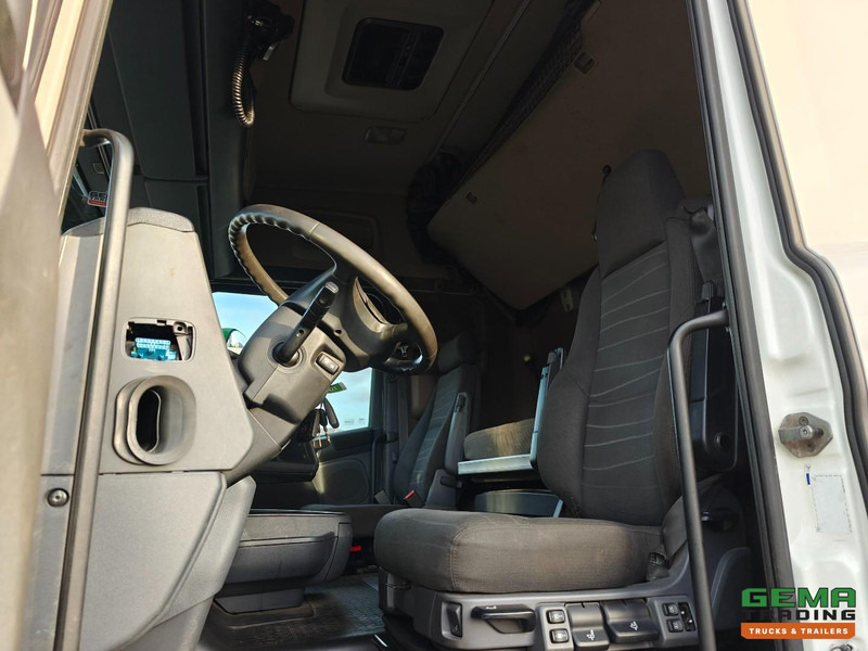 Scania R490 6x2/4 Highline Euro6A - Retarder - NaafReductie - Dubbele Tanks - StandAirco - SMARTTacho v2 - Камион влекач: слика 5 Scania R490 6x2/4 Highline Euro6A - Retarder - NaafReductie - Dubbele Tanks - StandAirco - SMARTTacho v2 - Камион влекач: слика 5