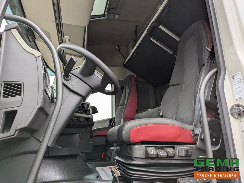 Volvo FH420 4x2 Euro6 FH420 4x2 Globetrotter Euro6 - XLOW / Mega - VEB+ - Double Tanks - Air Suspension - Камион влекач: слика 5 Volvo FH420 4x2 Euro6 FH420 4x2 Globetrotter Euro6 - XLOW / Mega - VEB+ - Double Tanks - Air Suspension - Камион влекач: слика 5
