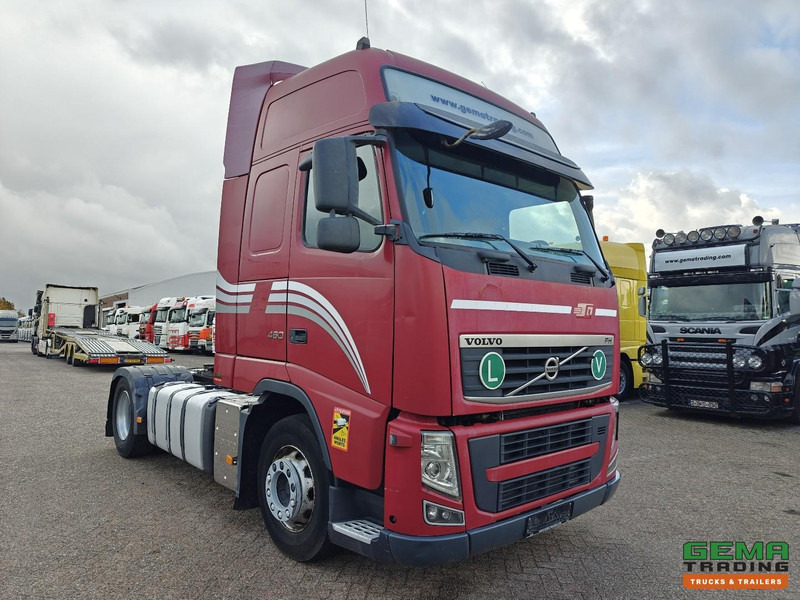 Volvo FH460 4x2 Globetrotter XL Euro5 - Handgeschakeld - Dubbele tanks - Камион влекач: слика 2 Volvo FH460 4x2 Globetrotter XL Euro5 - Handgeschakeld - Dubbele tanks - Камион влекач: слика 2