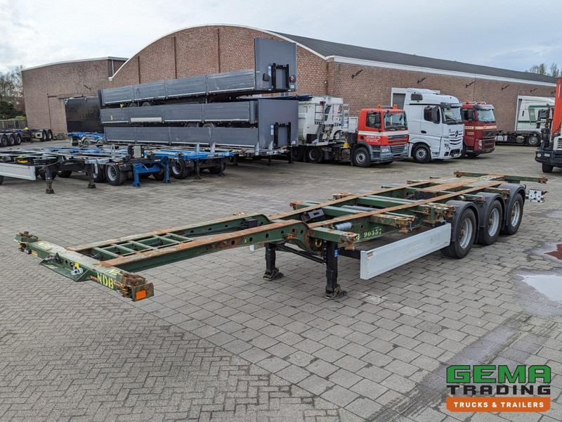 Krone SD 27 3-Assen BPW RearSlider - DrumBrakes - 5280kg - Транспортер на контејнер/ Полуприколка со променливо тело: слика 1 Krone SD 27 3-Assen BPW RearSlider - DrumBrakes - 5280kg - Транспортер на контејнер/ Полуприколка со променливо тело: слика 1