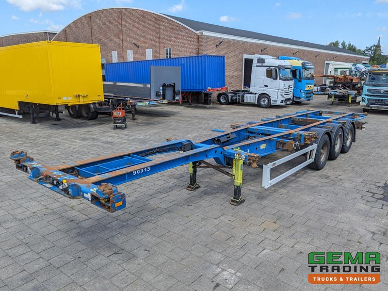 Krone SD27 3-Assen BPW Drumbrakes - 4700KG - All Connections (O1913) - Транспортер на контејнер/ Полуприколка со променливо тело: слика 4 Krone SD27 3-Assen BPW Drumbrakes - 4700KG - All Connections (O1913) - Транспортер на контејнер/ Полуприколка со променливо тело: слика 4
