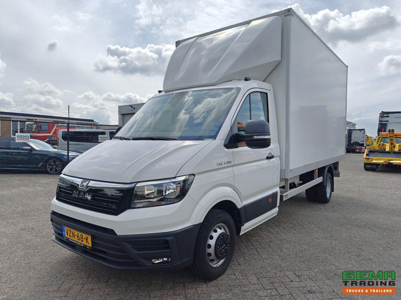 MAN TGE 3.180  4x2 Dagcabine Euro6D - GeslotenBak 4.2m + Laadklep 750KG - Dubbellucht - 5500km! NIEUWSTAAT! ONGEBRUIKT! - Комбе фургон: слика 1 MAN TGE 3.180  4x2 Dagcabine Euro6D - GeslotenBak 4.2m + Laadklep 750KG - Dubbellucht - 5500km! NIEUWSTAAT! ONGEBRUIKT! - Комбе фургон: слика 1