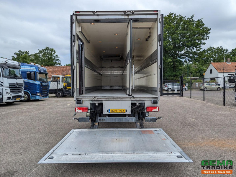 Scania P230 4x2 Dagcab Euro5 - Koel-VriesBak 8.4m + Carrier Supra 950MT + Laadklep 2000kg - Камион ладилник: слика 4 Scania P230 4x2 Dagcab Euro5 - Koel-VriesBak 8.4m + Carrier Supra 950MT + Laadklep 2000kg - Камион ладилник: слика 4