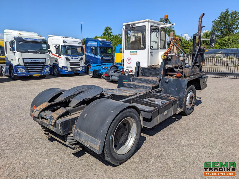 Terberg YT17 MOTOR DEFECT - MMBS Kenteken - Трактор на терминалот: слика 3 Terberg YT17 MOTOR DEFECT - MMBS Kenteken - Трактор на терминалот: слика 3