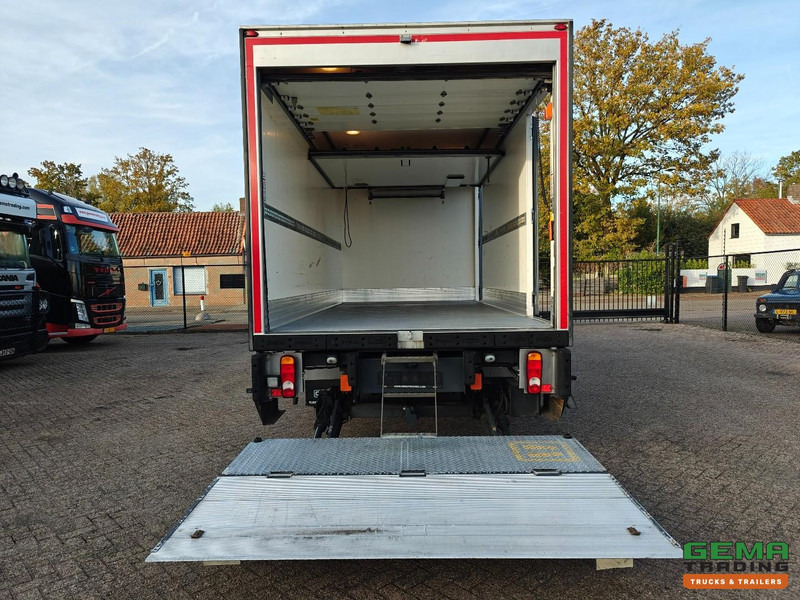 Камион ладилник Volvo FL 240 4x2 Dagcabine Euro5 - Koel-Vriesbak 5.5m - Thermo King T-800R - Laadklep 1500KG: слика 9 Камион ладилник Volvo FL 240 4x2 Dagcabine Euro5 - Koel-Vriesbak 5.5m - Thermo King T-800R - Laadklep 1500KG: слика 9