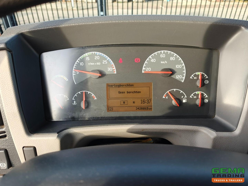 Камион ладилник Volvo FL 240 4x2 Dagcabine Euro5 - Koel-Vriesbak 5.5m - Thermo King T-800R - Laadklep 1500KG: слика 16 Камион ладилник Volvo FL 240 4x2 Dagcabine Euro5 - Koel-Vriesbak 5.5m - Thermo King T-800R - Laadklep 1500KG: слика 16