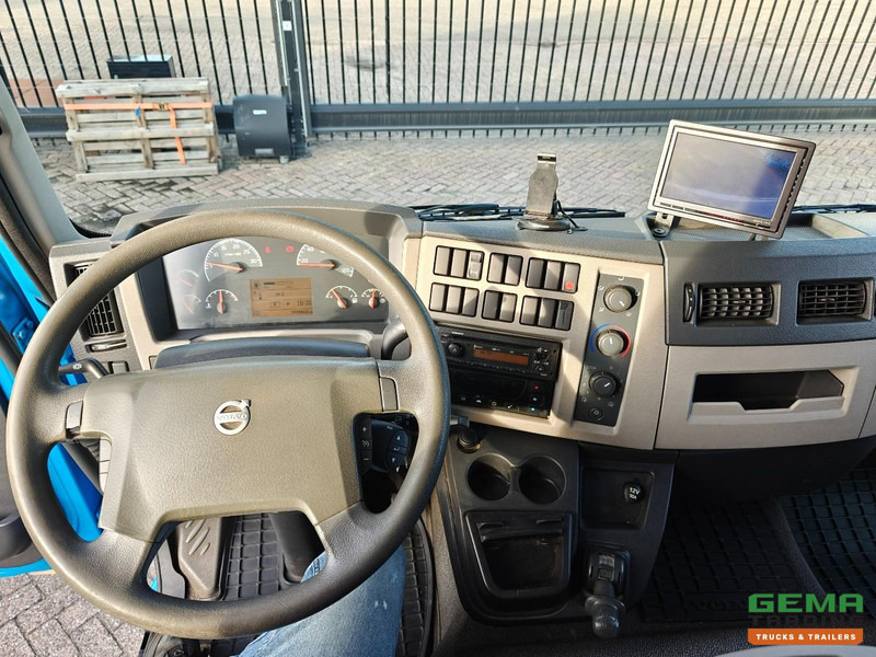 Камион ладилник Volvo FL 240 4x2 Dagcabine Euro5 - Koel-Vriesbak 5.5m - Thermo King T-800R - Laadklep 1500KG: слика 15 Камион ладилник Volvo FL 240 4x2 Dagcabine Euro5 - Koel-Vriesbak 5.5m - Thermo King T-800R - Laadklep 1500KG: слика 15