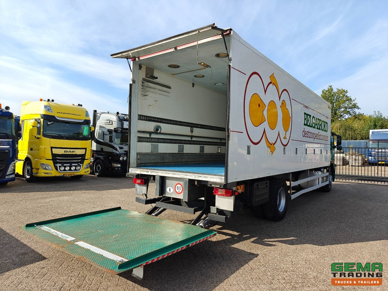 Volvo FM330 4x2 Dagcab Euro5 - KuikenBak 8.4m + Webasto Heater + Dhollandia 2000KG - Камион за добиток: слика 2 Volvo FM330 4x2 Dagcab Euro5 - KuikenBak 8.4m + Webasto Heater + Dhollandia 2000KG - Камион за добиток: слика 2